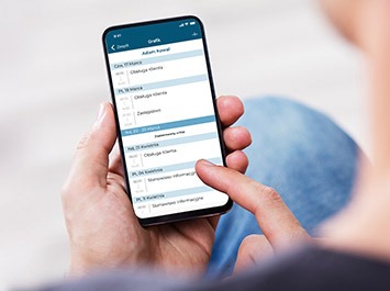 man using the ShopManager app