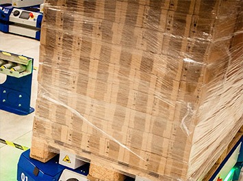 Packages in a warehouse